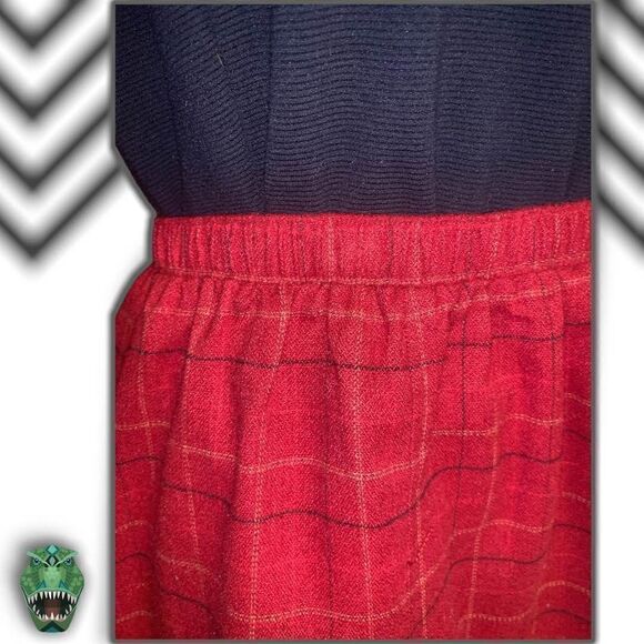 Vintage 1990’s Quirky Twee Schoolgirl Red & Black Elastic Waist Plaid Midi Skirt - Picture 2 of 6